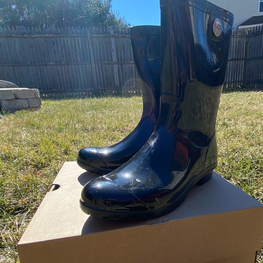 UGG Sienna Mid Calf Rain Boots